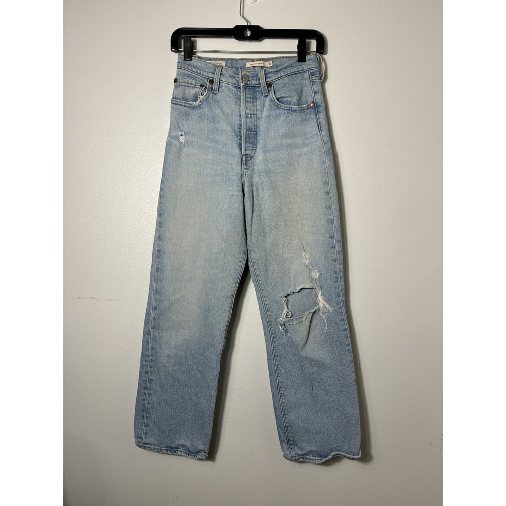 levi's women's ribcage straight ankle jeans Sz 26 Light Wash Classic Distressed
